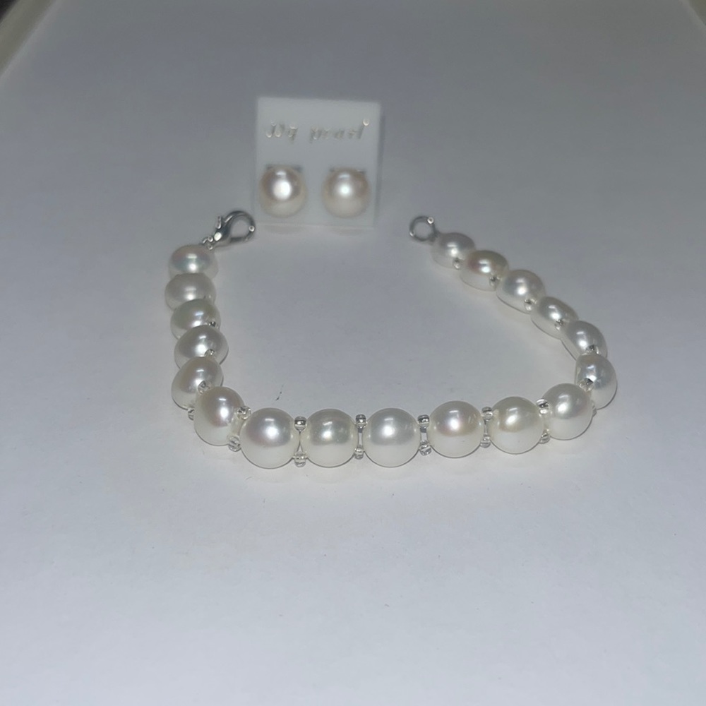 Pearl Necklace and Bracelet